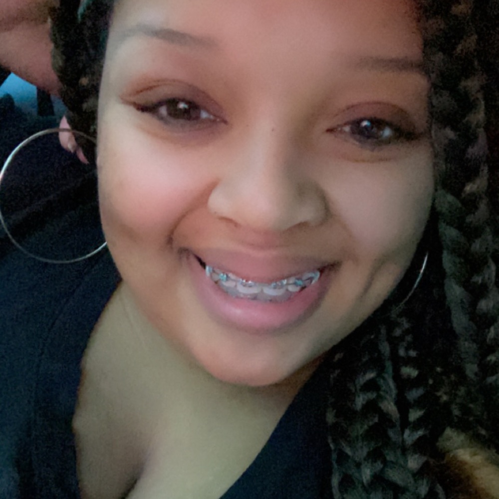 Meet your Posher, Gina